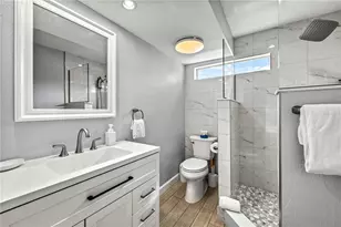1801 Gulf Dr N, Bradenton Beach, FL 34217 - Photo 27
