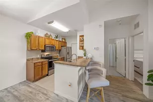 8341 38th St Cir E, Sarasota, FL 34243 - Photo 15