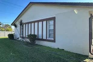 3401 36th St W, Bradenton, FL 34205 - Photo 17