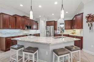 5343 Nathaniel Pl, Sarasota, FL 34233 - Photo 11