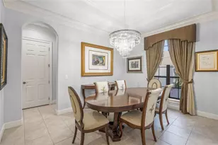 5343 Nathaniel Pl, Sarasota, FL 34233 - Photo 9