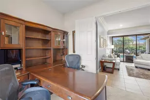 5343 Nathaniel Pl, Sarasota, FL 34233 - Photo 31