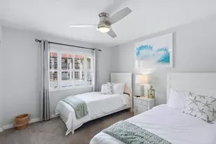 1640 Stickney Point Rd, Sarasota, FL 34231 - Photo 21