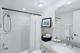1640 Stickney Point Rd, Sarasota, FL 34231 - Photo 15