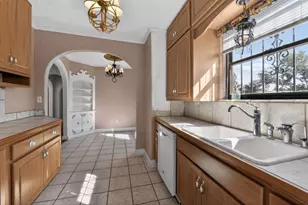 328 Sorrento St, Venice, FL 34285 - Photo 15