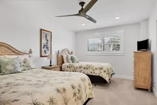 5740 Midnight Pass Rd, Sarasota, FL 34242 - Photo 29