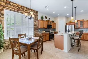 7915 Edmonston Cir, University Park, FL 34201 - Photo 27