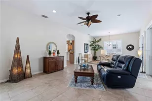 7915 Edmonston Cir, University Park, FL 34201 - Photo 11