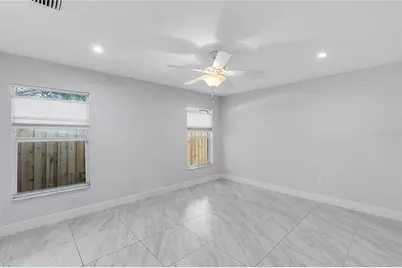 911 Wee Burn Place, Sarasota, FL 34243 - Photo 19