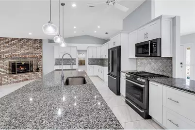 911 Wee Burn Place, Sarasota, FL 34243 - Photo 5