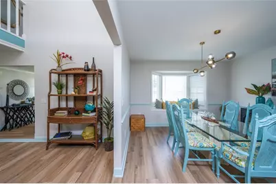 5005 Canterbury Drive, Sarasota, FL 34243 - Photo 9