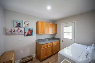 5005 Canterbury Dr, Sarasota, FL 34243 - Photo 65