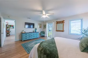 5005 Canterbury Dr, Sarasota, FL 34243 - Photo 27