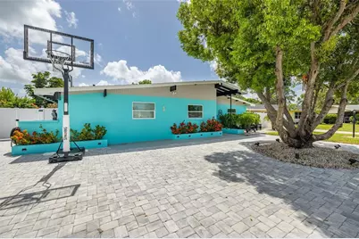 3407 29th Street W, Bradenton, FL 34205 - Photo 3