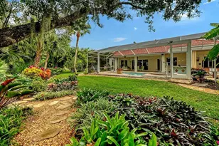 7018 Coachlight St, Sarasota, FL 34243 - Photo 7