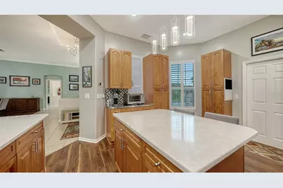 7018 Coachlight Street, Sarasota, FL 34243 - Photo 17