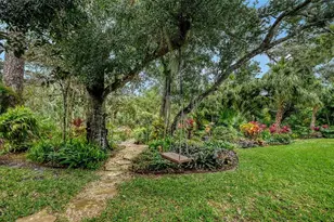 7018 Coachlight St, Sarasota, FL 34243 - Photo 45