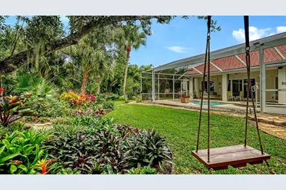 7018 Coachlight Street, Sarasota, FL 34243 - Photo 47