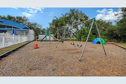 7018 Coachlight Street, Sarasota, FL 34243 - Photo 63