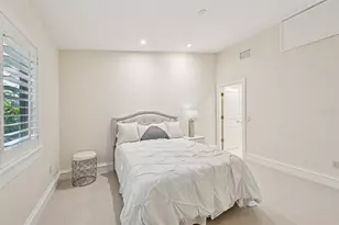 1121 Morningside Pl, Sarasota, FL 34236 - Photo 33