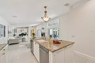 1121 Morningside Pl, Sarasota, FL 34236 - Photo 25