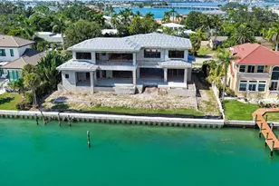 247 Robin Dr, Sarasota, FL 34236 - Photo 9