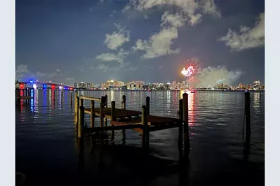 247 Robin Drive, Sarasota, FL 34236 - Photo 15