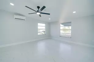 217 W Tarpon Blvd NW, Port Charlotte, FL 33952 - Photo 25