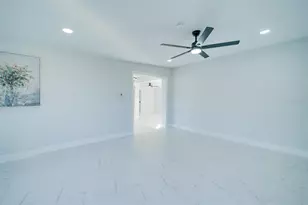 217 W Tarpon Blvd NW, Port Charlotte, FL 33952 - Photo 27