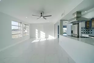 217 W Tarpon Blvd NW, Port Charlotte, FL 33952 - Photo 3