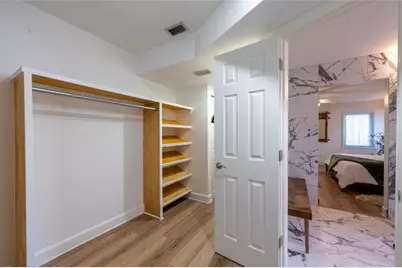 5005 Canterbury Drive, Sarasota, FL 34243 - Photo 37