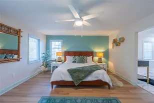 5005 Canterbury Dr, Sarasota, FL 34243 - Photo 29