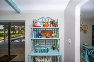 5005 Canterbury Dr, Sarasota, FL 34243 - Photo 23