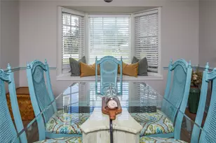 5005 Canterbury Dr, Sarasota, FL 34243 - Photo 11