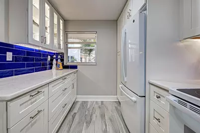 260 Santa Maria Street #109, Venice, FL 34285 - Photo 7