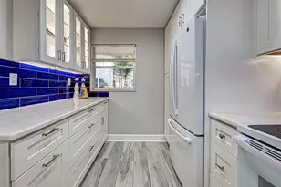 260 Santa Maria St, Venice, FL 34285 - Photo 7