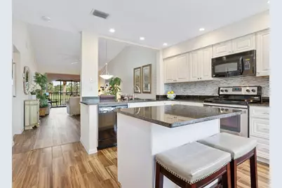 4610 Weybridge #24, Sarasota, FL 34235 - Photo 3