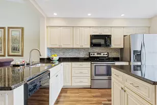 4610 Weybridge, Sarasota, FL 34235 - Photo 7