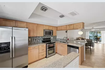 7845 Eagle Creek Drive, Sarasota, FL 34243 - Photo 3