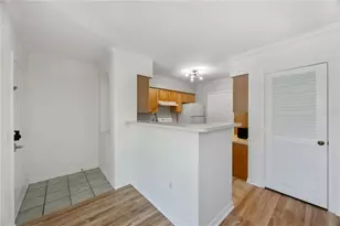 1125 Villagio Cir, Sarasota, FL 34237 - Photo 11