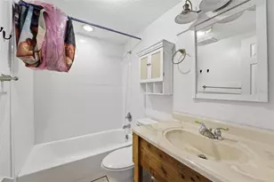 3642 Radnor Pl, Sarasota, FL 34232 - Photo 17