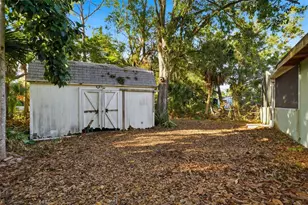 3642 Radnor Pl, Sarasota, FL 34232 - Photo 23