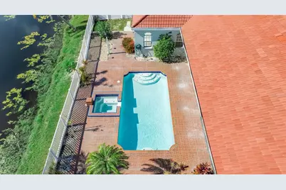 4706 61st Avenue Drive W, Bradenton, FL 34210 - Photo 3