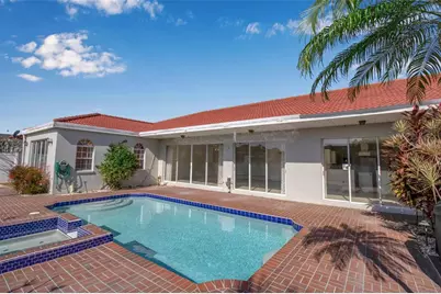 4706 61st Avenue Drive W, Bradenton, FL 34210 - Photo 11