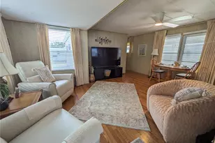 215 Willow Oak Ln, Sarasota, FL 34237 - Photo 13