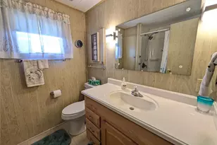 215 Willow Oak Ln, Sarasota, FL 34237 - Photo 17