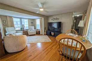 215 Willow Oak Ln, Sarasota, FL 34237 - Photo 11