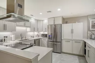 2301 Gulf of Mexico Dr, Longboat Key, FL 34228 - Photo 9