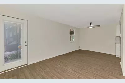 5026 Water Oak Drive #102, Bradenton, FL 34207 - Photo 9