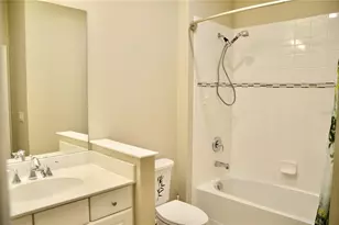 4838 Maymont Park Cir, Bradenton, FL 34203 - Photo 9